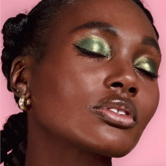 Ciate London Trend Edit Palette "Olive" 9-Pan Eyeshadow Palette - Picture 2 of 5